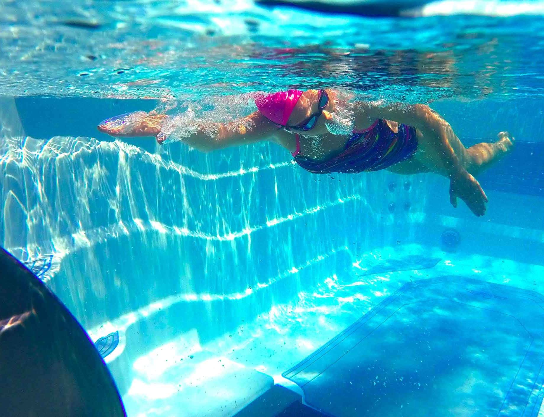 Aqua Fitness, swimspa, kvinna crawlar, Pool store